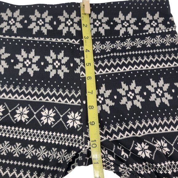 Time & Tru Fair Isle Snowflake Graphic Velour Ankle Leggings – Size Medium NWT - Picture 7 of 13